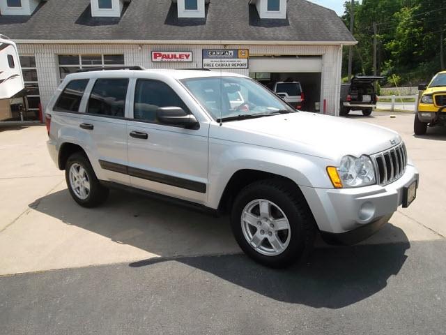 Photo of 2005 Jeep Grand Cherokee