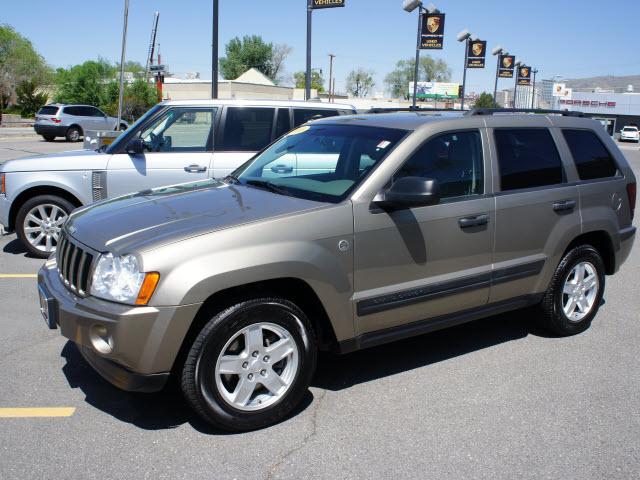 Photo of 2006 Jeep Grand Cherokee