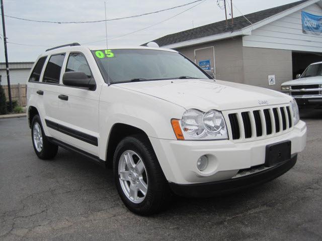Photo of 2005 Jeep Grand Cherokee
