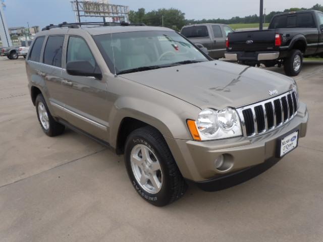 Photo of 2005 Jeep Grand Cherokee