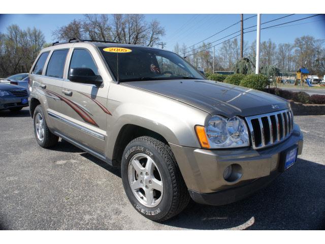 Photo of 2005 Jeep Grand Cherokee