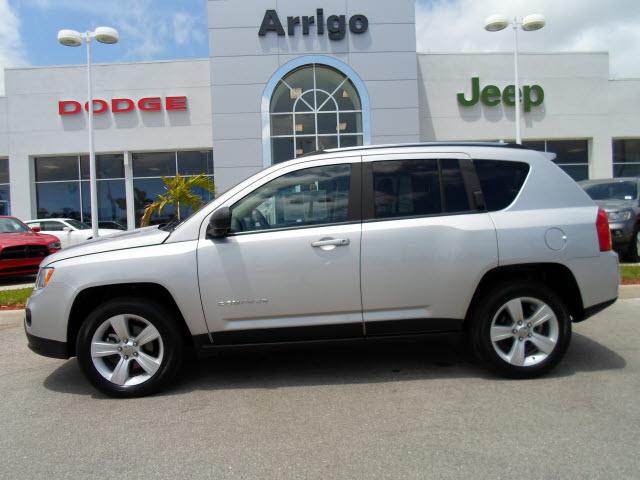 Photo of 2011 Jeep Compass