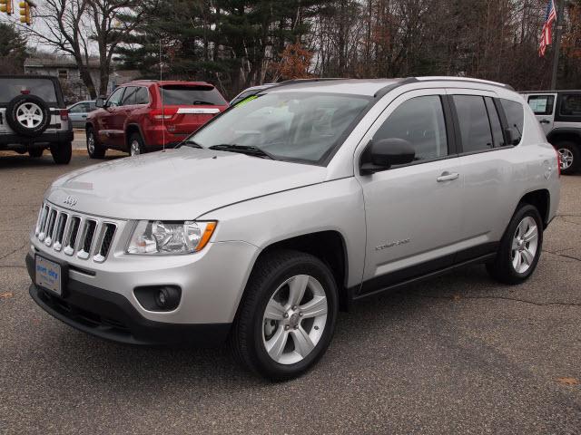 Photo of 2011 Jeep Compass