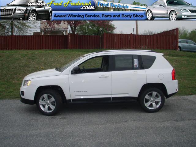 Photo of 2011 Jeep Compass