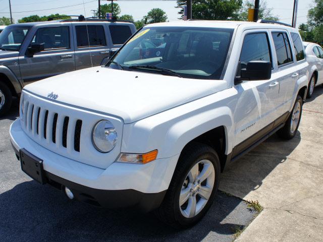 Photo of 2011 Jeep Patriot