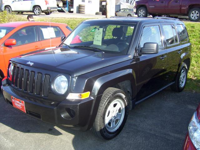 Photo of 2010 Jeep Patriot