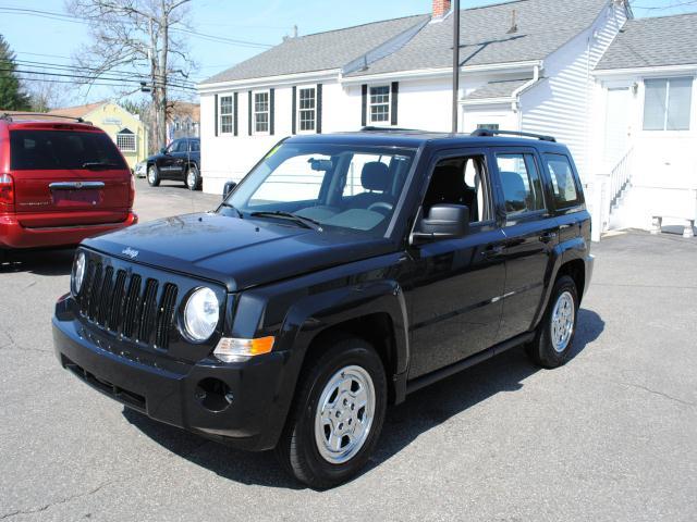 Photo of 2010 Jeep Patriot