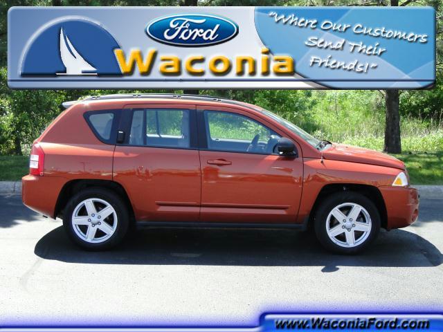 Photo of 2010 Jeep Compass