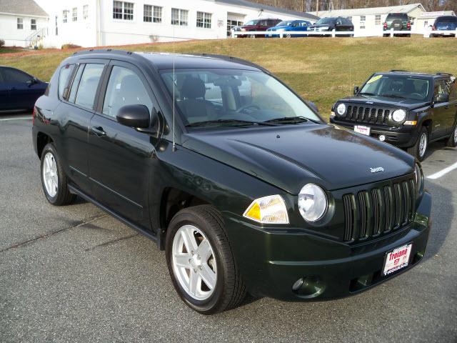 Photo of 2010 Jeep Compass