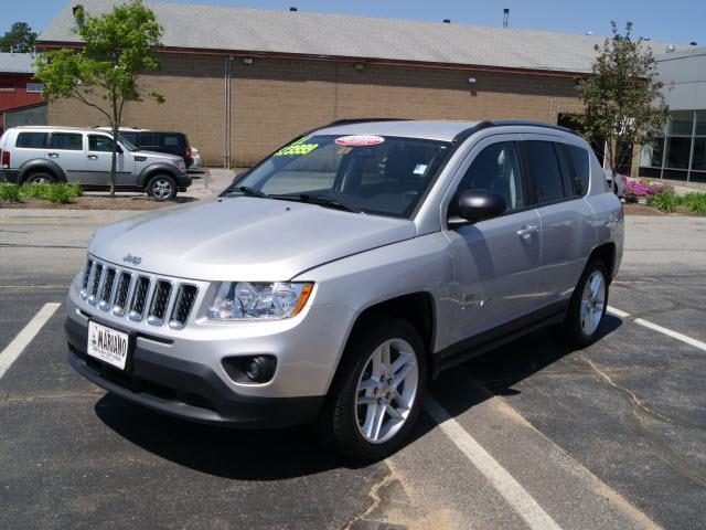 Photo of 2011 Jeep Compass