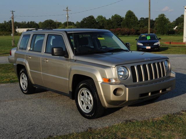 Photo of 2010 Jeep Patriot