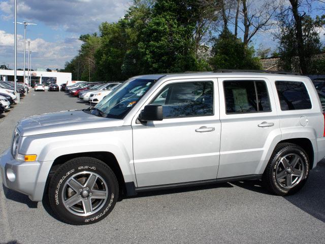 Photo of 2010 Jeep Patriot