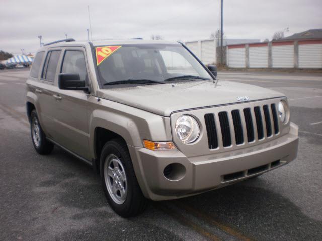 Photo of 2010 Jeep Patriot