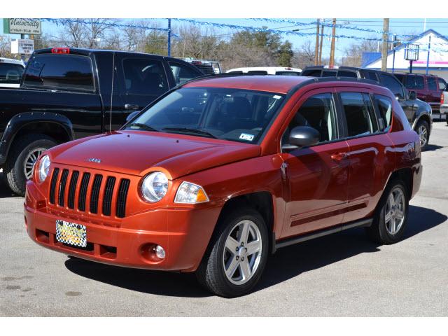 Photo of 2010 Jeep Compass