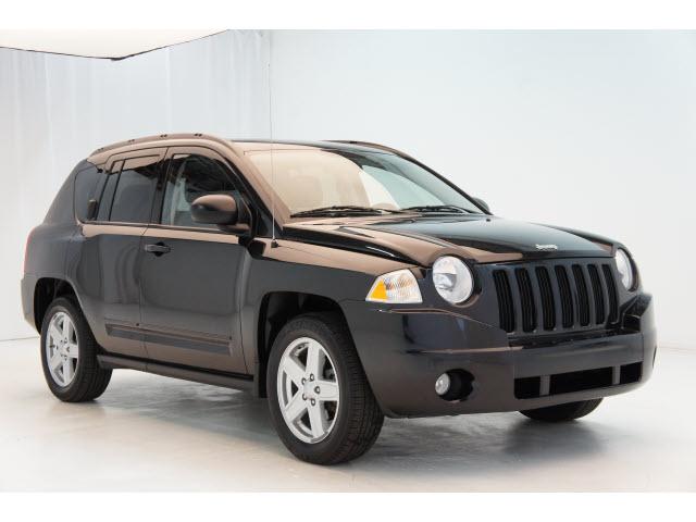 Photo of 2010 Jeep Compass