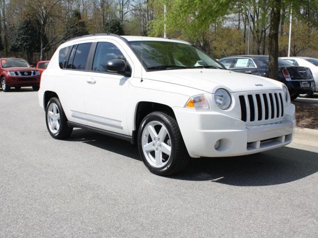 Photo of 2010 Jeep Compass