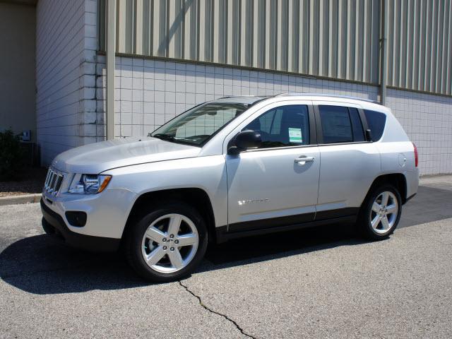 Photo of 2011 Jeep Compass