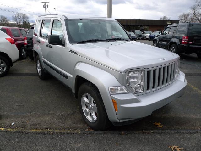 Photo of 2011 Jeep Liberty