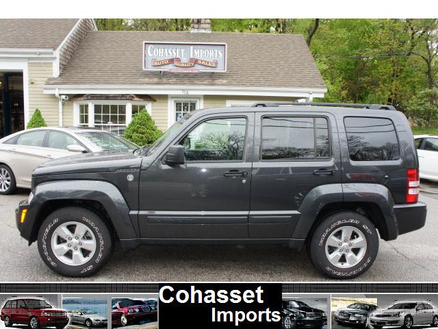 Photo of 2011 Jeep Liberty