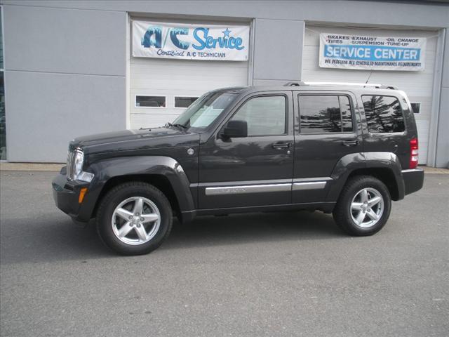 Photo of 2011 Jeep Liberty