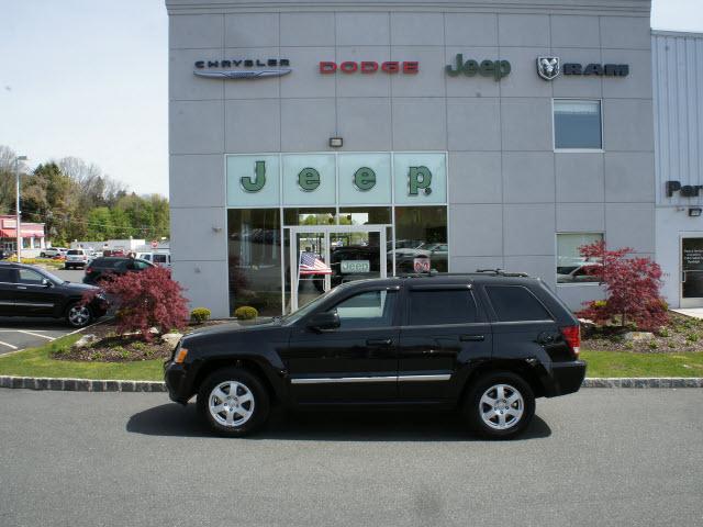 Photo of 2010 Jeep Grand Cherokee