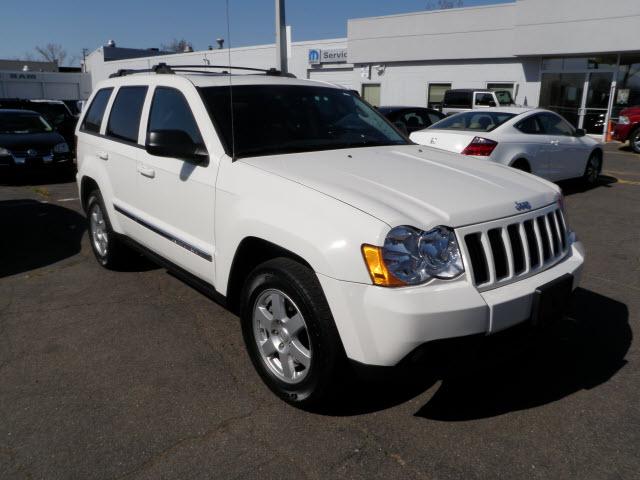 Photo of 2010 Jeep Grand Cherokee