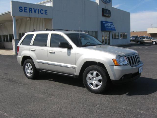 Photo of 2010 Jeep Grand Cherokee