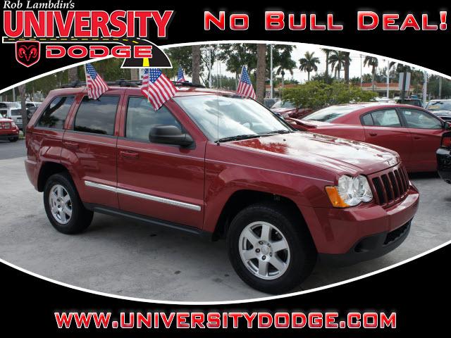 Photo of 2010 Jeep Grand Cherokee