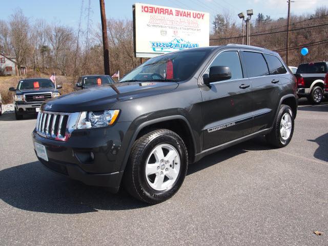 Photo of 2011 Jeep Grand Cherokee