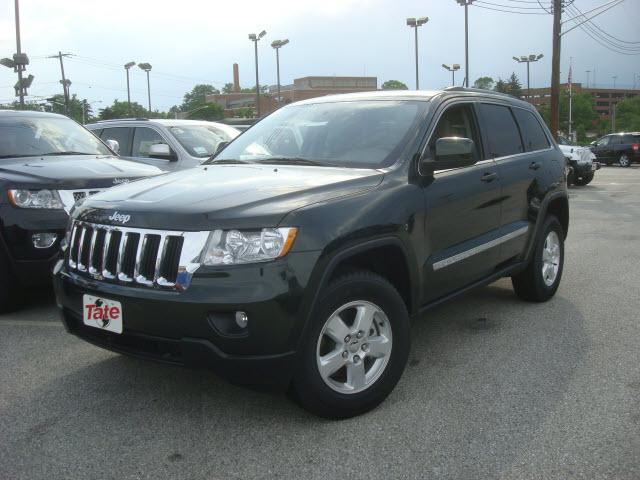 Photo of 2011 Jeep Grand Cherokee