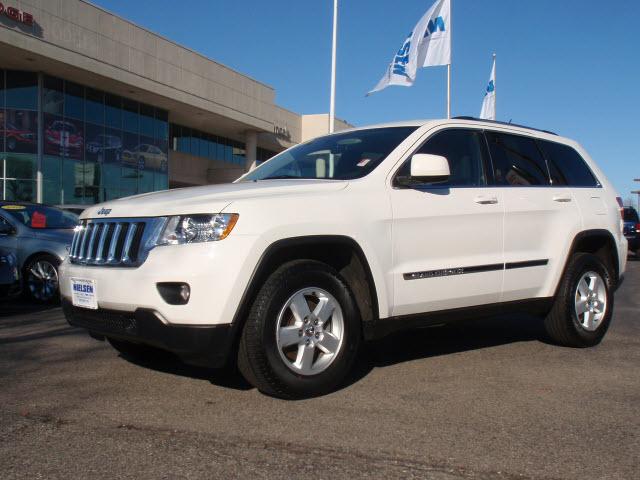 Photo of 2011 Jeep Grand Cherokee