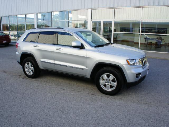 Photo of 2011 Jeep Grand Cherokee