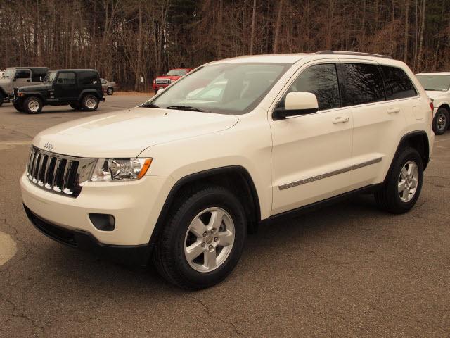 Photo of 2011 Jeep Grand Cherokee