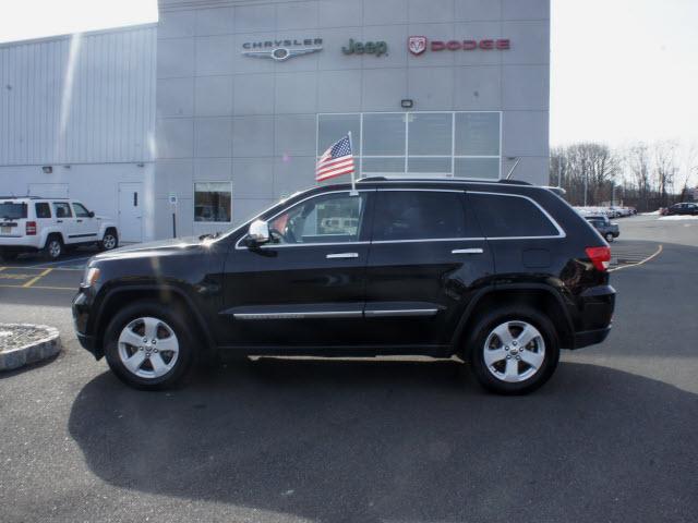 Photo of 2011 Jeep Grand Cherokee