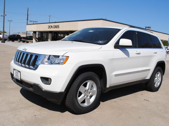 Photo of 2011 Jeep Grand Cherokee