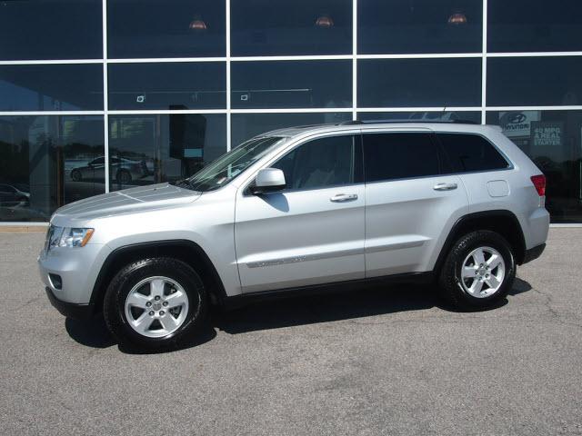 Photo of 2011 Jeep Grand Cherokee