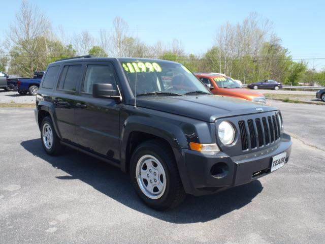 Photo of 2008 Jeep Patriot