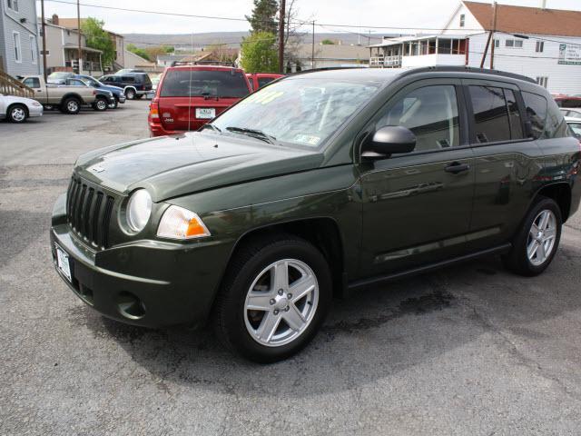 Photo of 2007 Jeep Compass