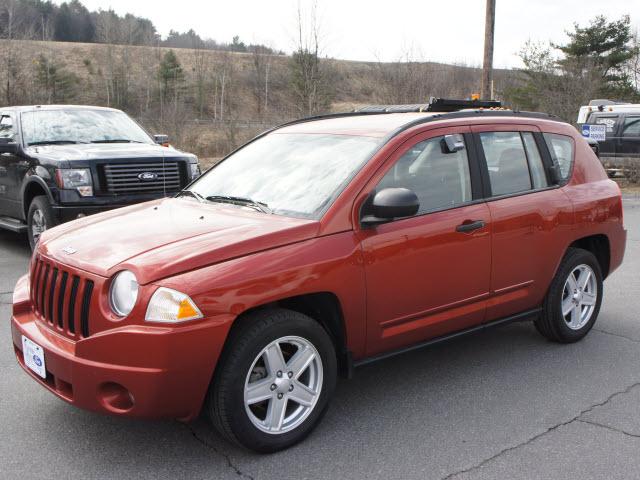 Photo of 2008 Jeep Compass