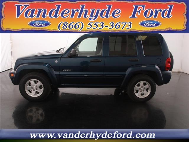Photo of 2004 Jeep Liberty