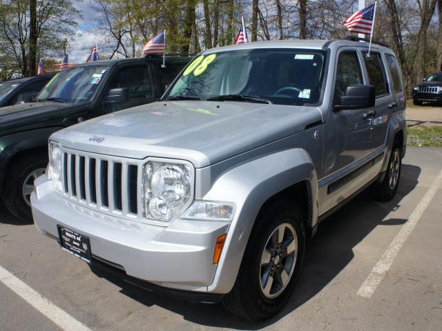 Photo of 2008 Jeep Liberty
