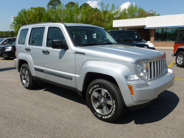 Photo of 2008 Jeep Liberty