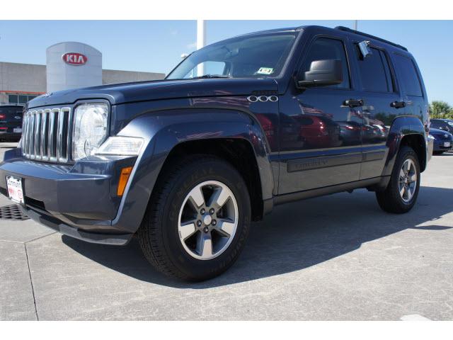 Photo of 2008 Jeep Liberty