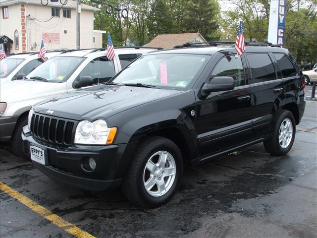 Photo of 2006 Jeep Grand Cherokee
