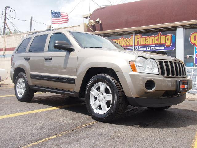 Photo of 2005 Jeep Grand Cherokee