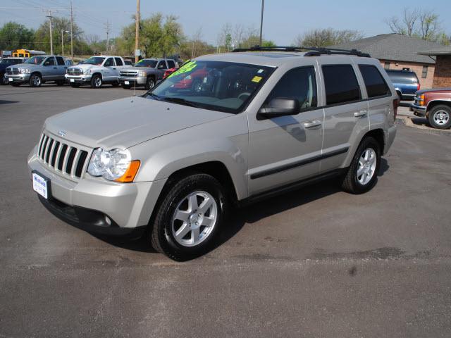 Photo of 2008 Jeep Grand Cherokee