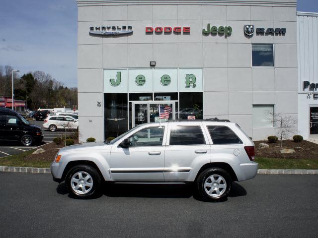 Photo of 2009 Jeep Grand Cherokee