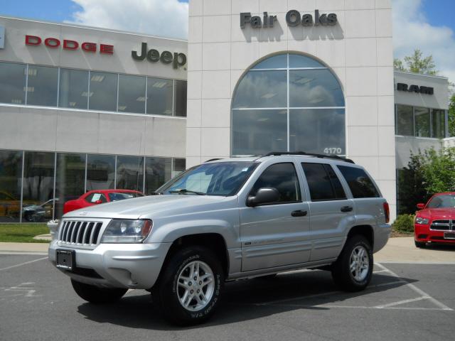 Photo of 2004 Jeep Grand Cherokee