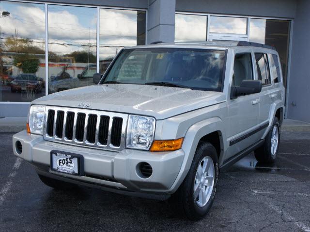 Photo of 2007 Jeep Commander