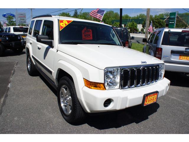 Photo of 2009 Jeep Commander